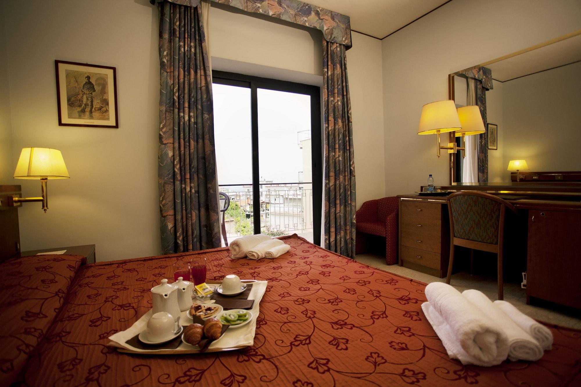 Augustus Hotel Ottaviano Eksteriør billede